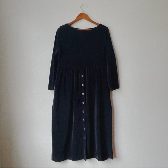 Women's Black Velvet Maxi Dress M Long Sleeve Button Front - Picture 2 of 4